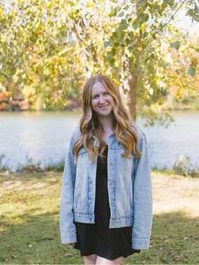 Meet your Posher, Olivia